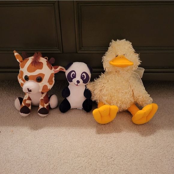 Stuffed animal bundle of 3 - Picture 1 of 16